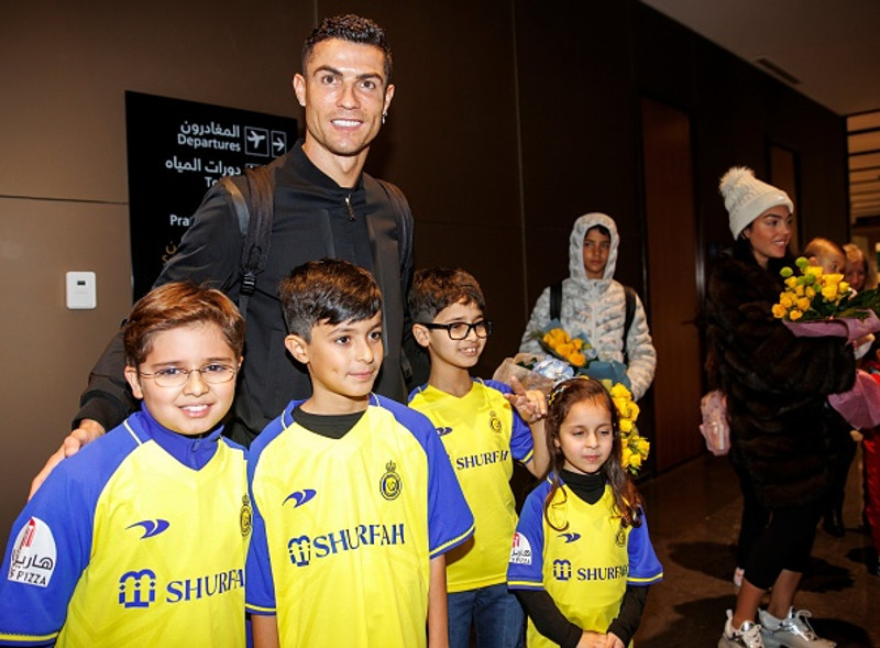 <b>Cristiano Ronaldo</b> - Al-Nassr var eina félagið sem var tilbúið að borga launin sem Ronaldo krefst að fá. Þessi fimmfaldi gullboltahafi hefur því yfirgefið Evrópufótboltann.