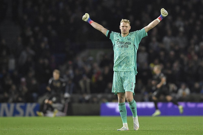 Aaron Ramsdale er í marki Arsenal