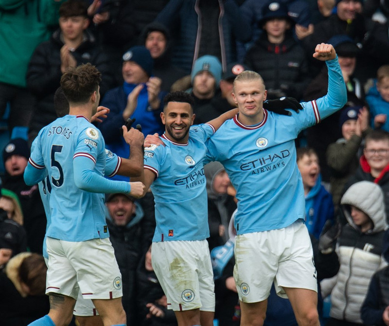 England í dag - Man City getur minnkað bilið niður í tvö stig