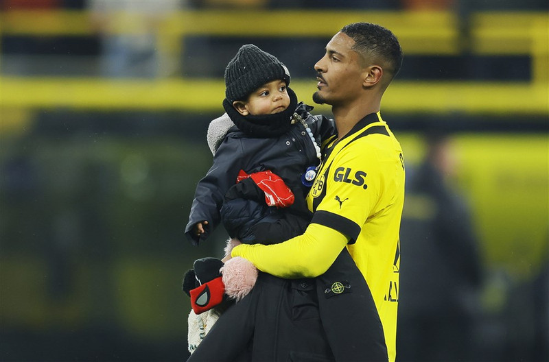 Sebastien Haller skoraði tvö fyrir Dortmund