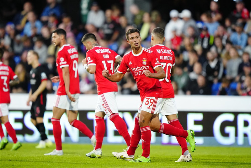 Henrique Araujo mun spila í B-deildinni á Englandi út þetta tímabil