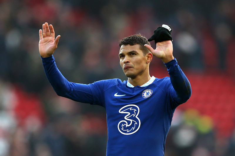 Thiago Silva áfram með Chelsea á næsta tímabili