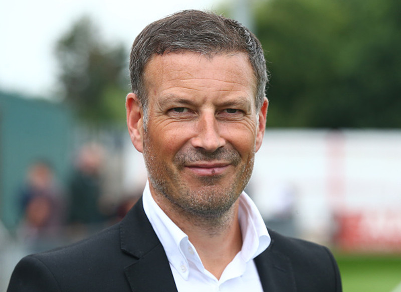 Clattenburg er sérfræðingur Forest í dómaramálum.