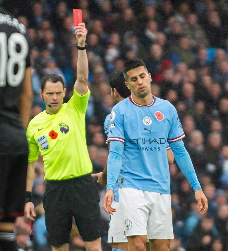 Bayern getur keypt Cancelo á rúmar 60 milljónir punda