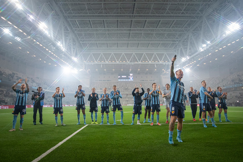 <b> Tele2 Arena í Stokkhólmi (Svíþjóð)</b> - Svíar búa yfir nokkrum glæsilegum leikvöngum. Tele2 Arena er einn af þeim, heimavöllur Djurgarden og Hammarby. Leikvangurinn er með færanlegu þaki og stenst allar UEFA kröfur fyrir alþjóðlega leiki.