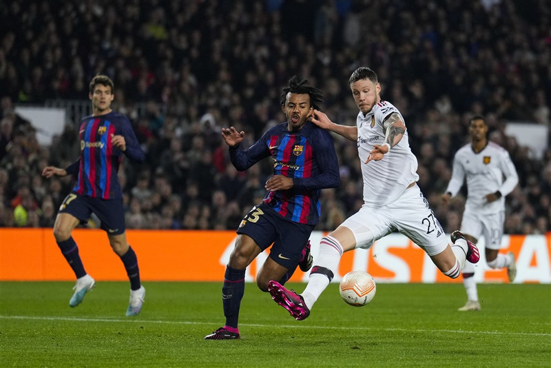 Barcelona í leit að hægri bakverði í sumar