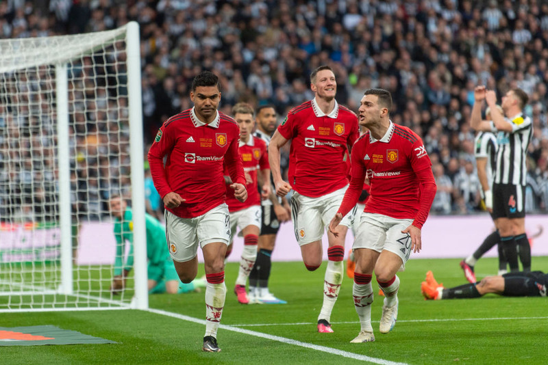 Enski bikarinn: Casemiro hetja Man Utd - Wolves lagði Brighton