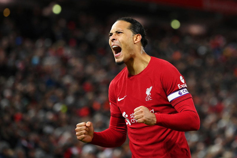 Van Dijk: Verðum að bæta við okkur gæðaleikmönnum