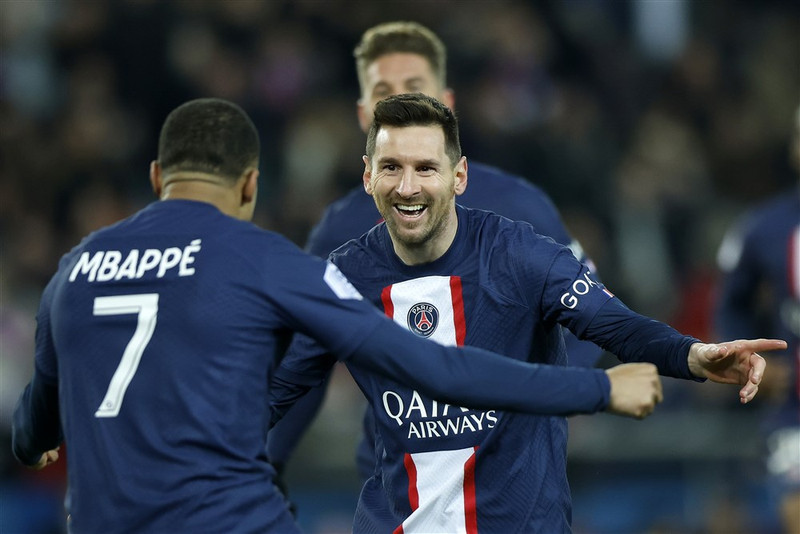 Messi yfirgefur PSG (Staðfest)