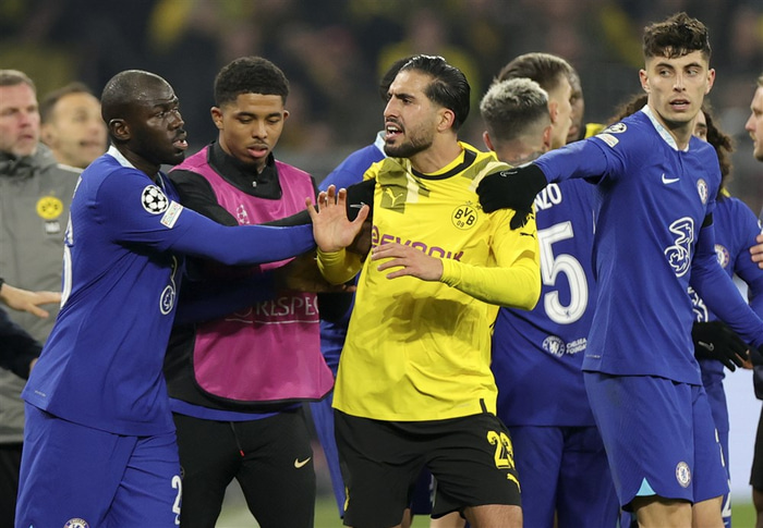 Emre Can kostaði Dortmund
