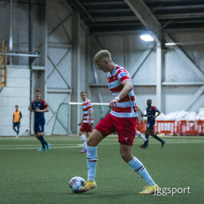 'Ég hef alltaf verið nokkuð tæknilega góður á boltann, og er heppinn núna að vera svona stór og samt með boltatæknina'