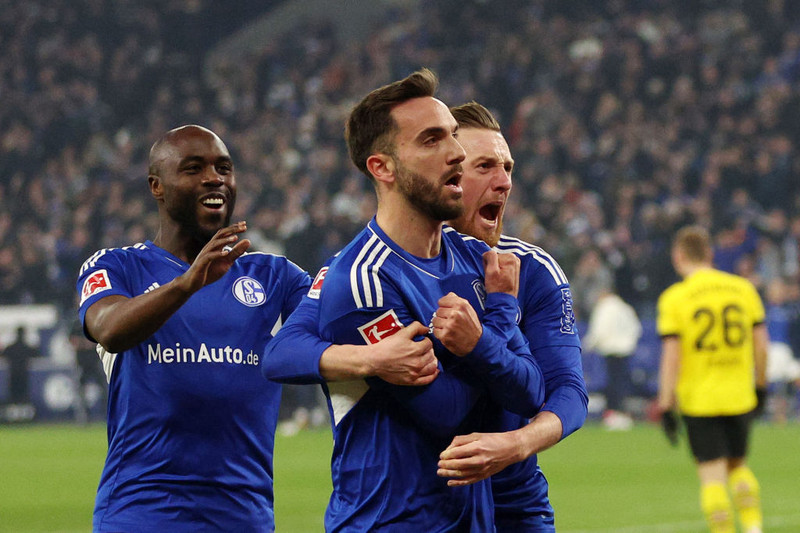 Tekst Schalke að halda sér uppi?