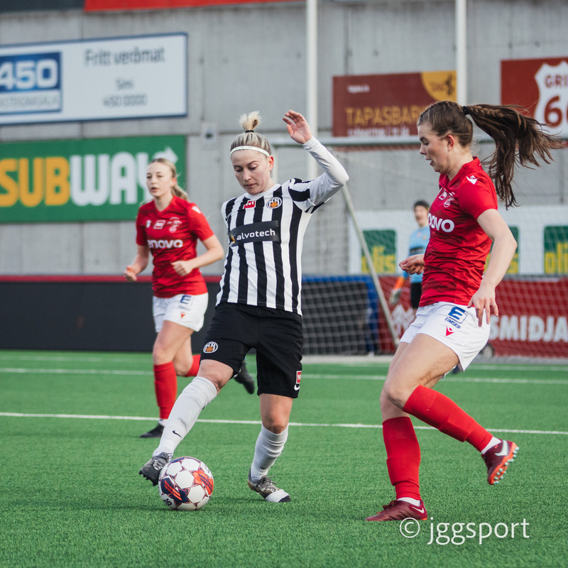 Myndaveisla: Valur burstaði KR í Lengjubikarnum