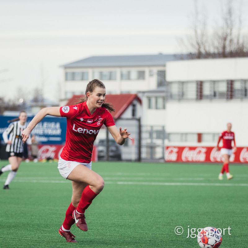 Myndaveisla: Valur burstaði KR í Lengjubikarnum