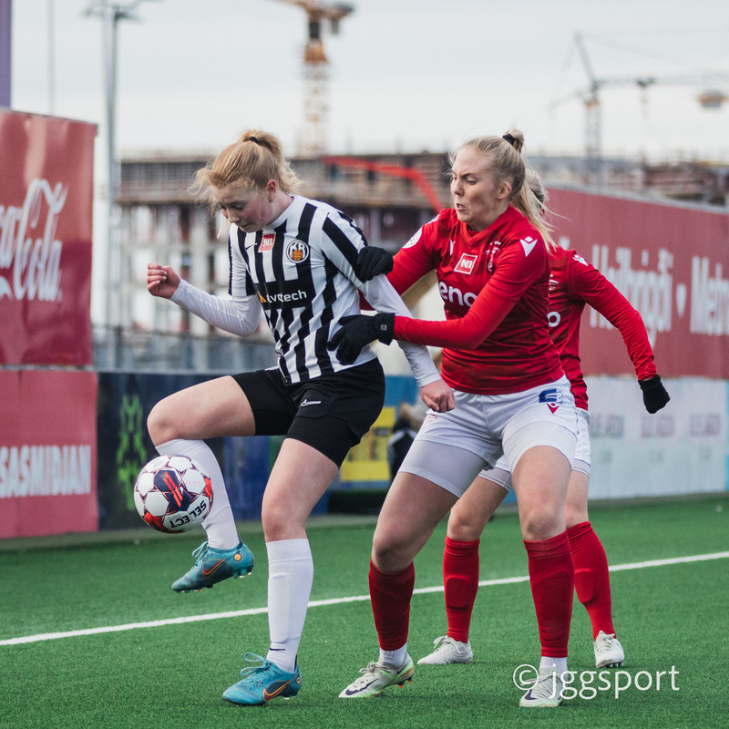 Myndaveisla: Valur burstaði KR í Lengjubikarnum