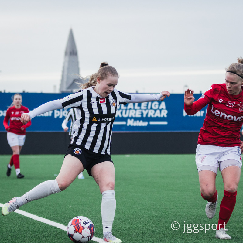 Myndaveisla: Valur burstaði KR í Lengjubikarnum