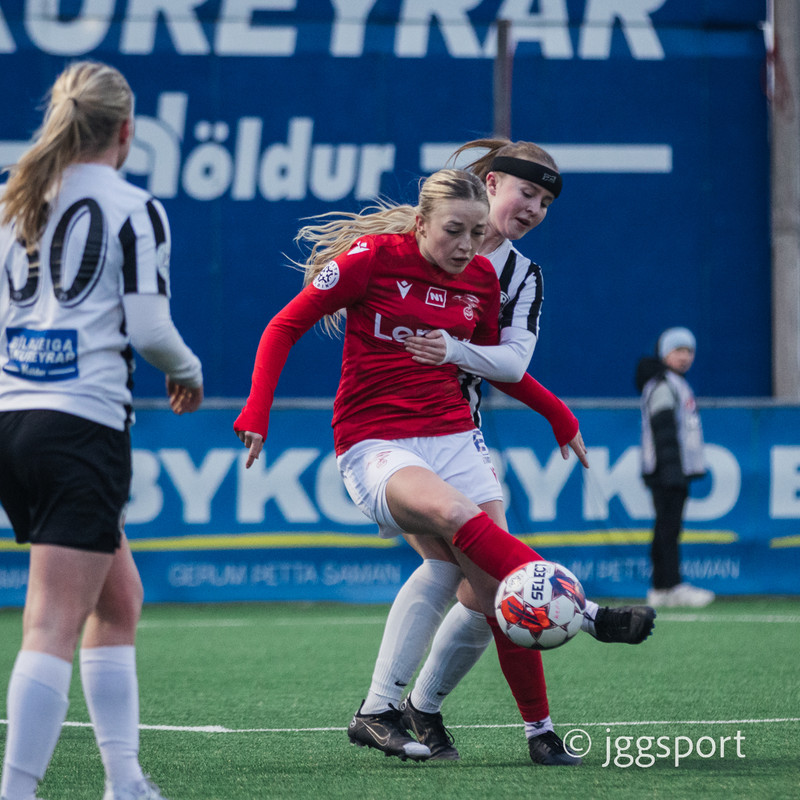 Myndaveisla: Valur burstaði KR í Lengjubikarnum