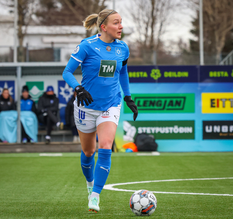 Óþolandi höstler.