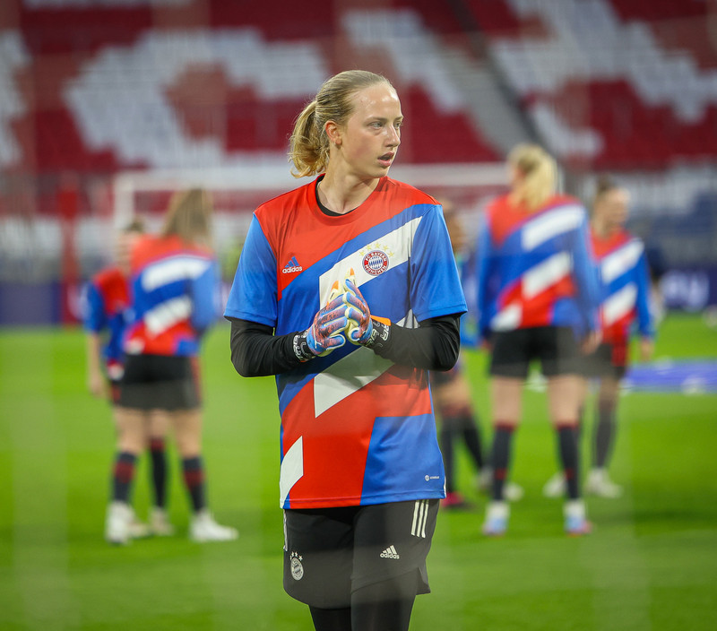 Cecilía er á mál hjá Bayern München.