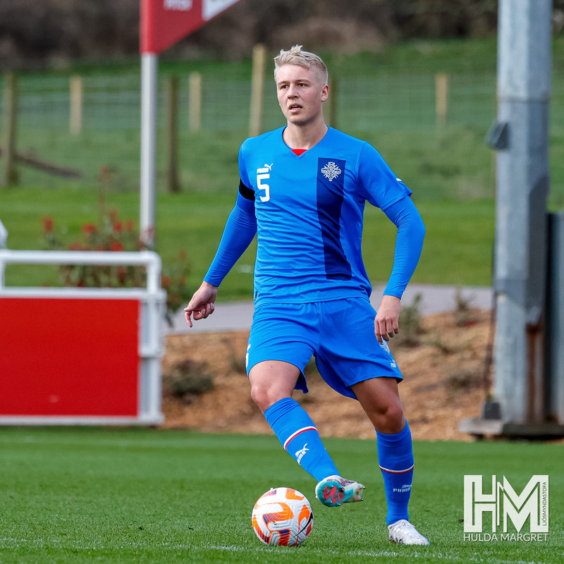 Þorsteinn var lykilmaður í U19 liði Íslands en missti af EM vegna meiðsla. Hann stefnir á að komast í U21 landsliðið sem fyrst.