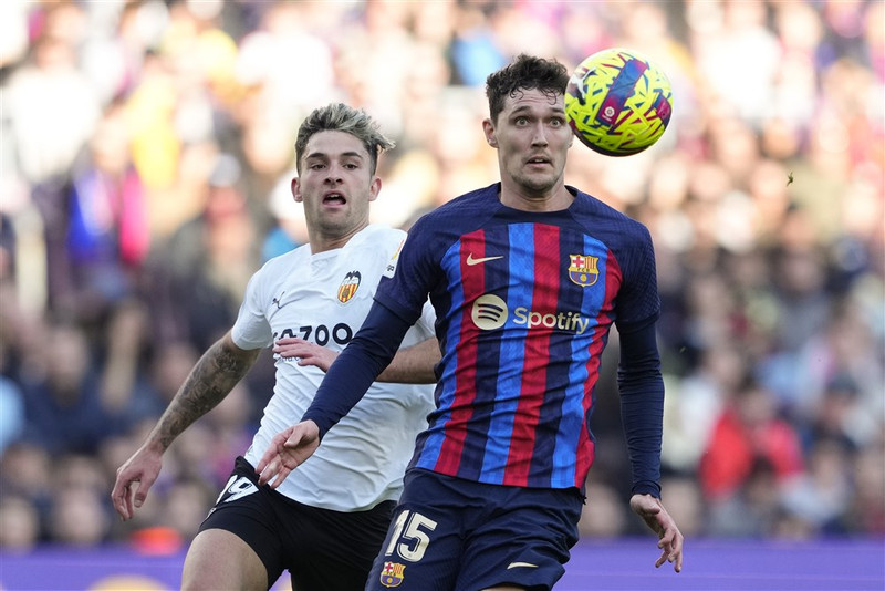 Gerir tveggja ára samning við Barcelona