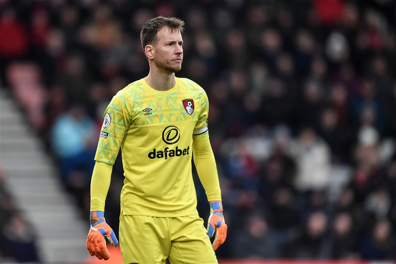 Neto er mættur til Arsenal.