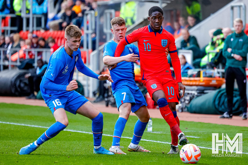 Myndaveisla: U19 vann England