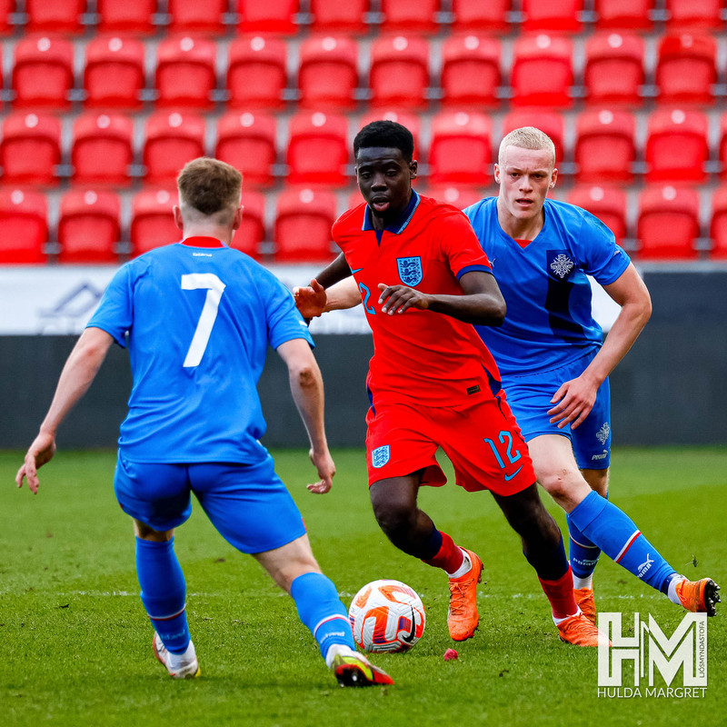 Myndaveisla: U19 vann England