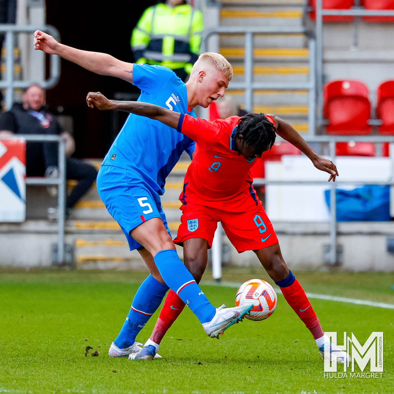 Myndaveisla: U19 vann England