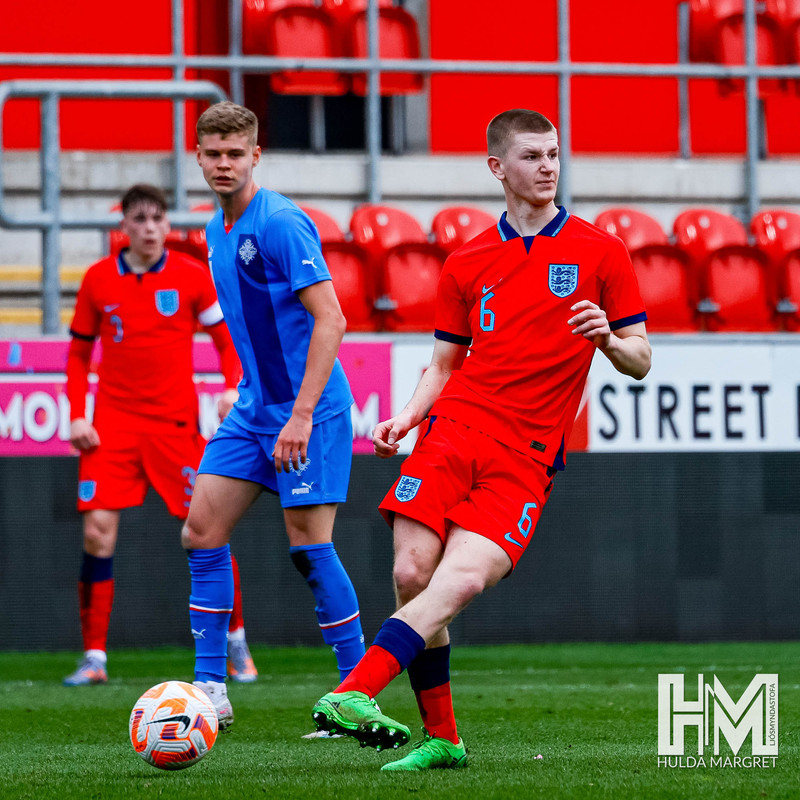 Myndaveisla: U19 vann England