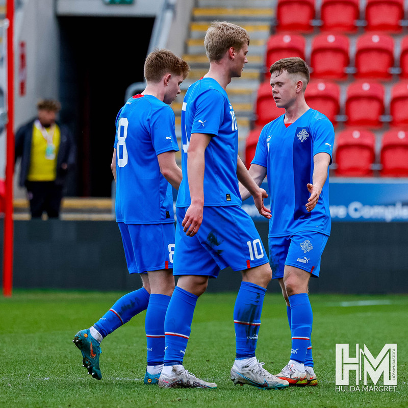 Myndaveisla: U19 vann England