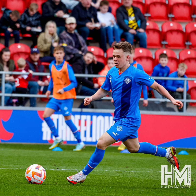 Myndaveisla: U19 vann England