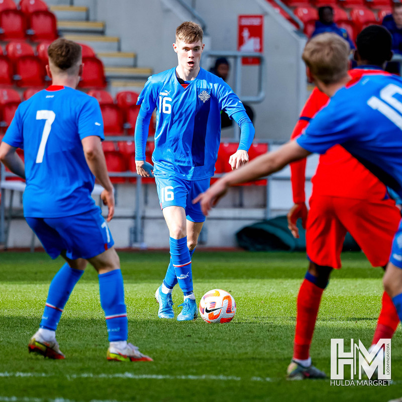 Myndaveisla: U19 vann England