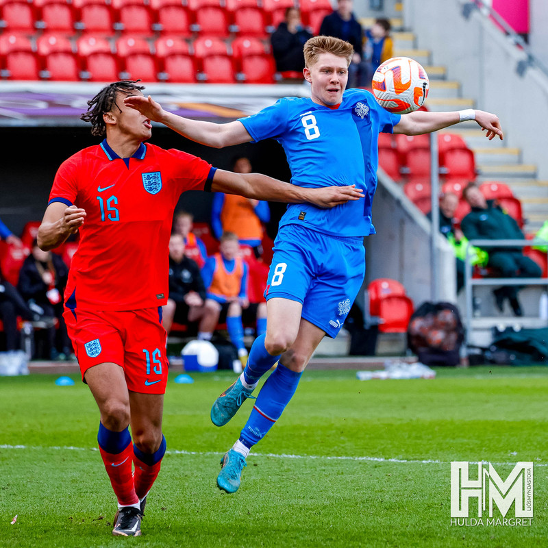 Myndaveisla: U19 vann England