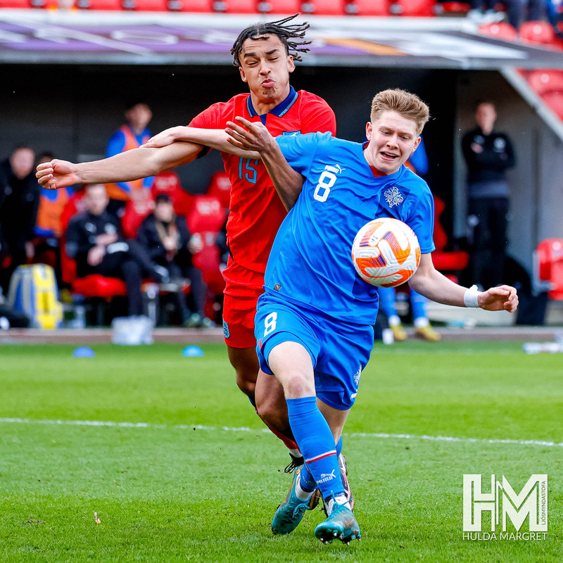 Myndaveisla: U19 vann England