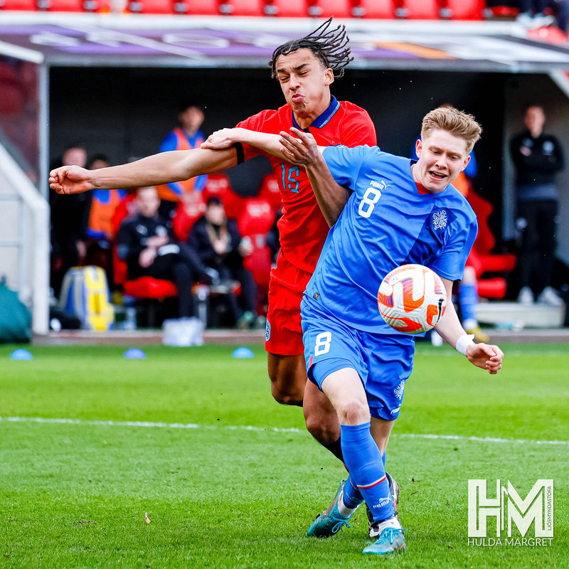 Myndaveisla: U19 vann England