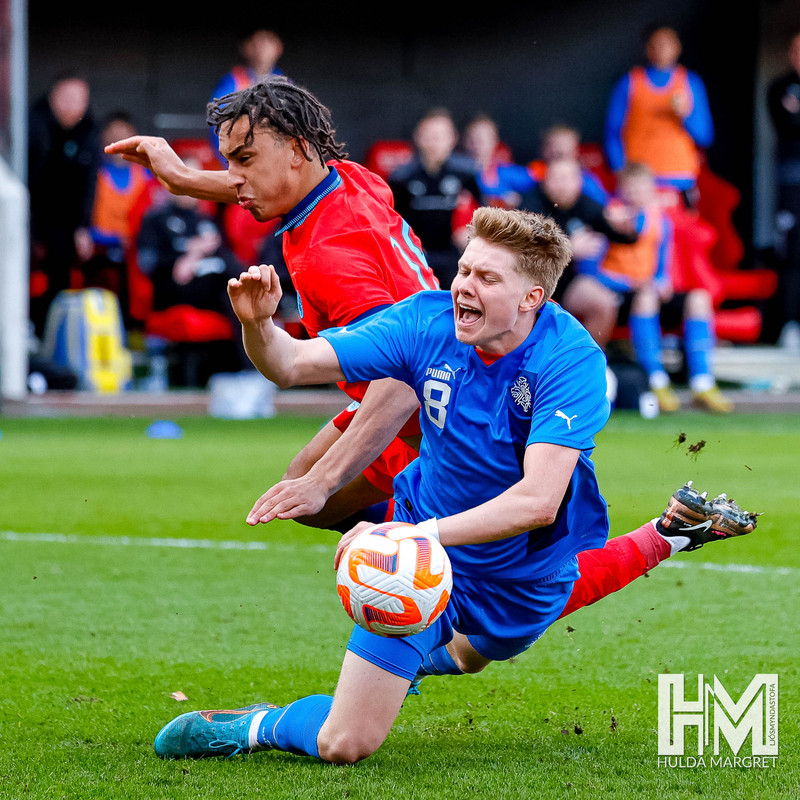 Myndaveisla: U19 vann England
