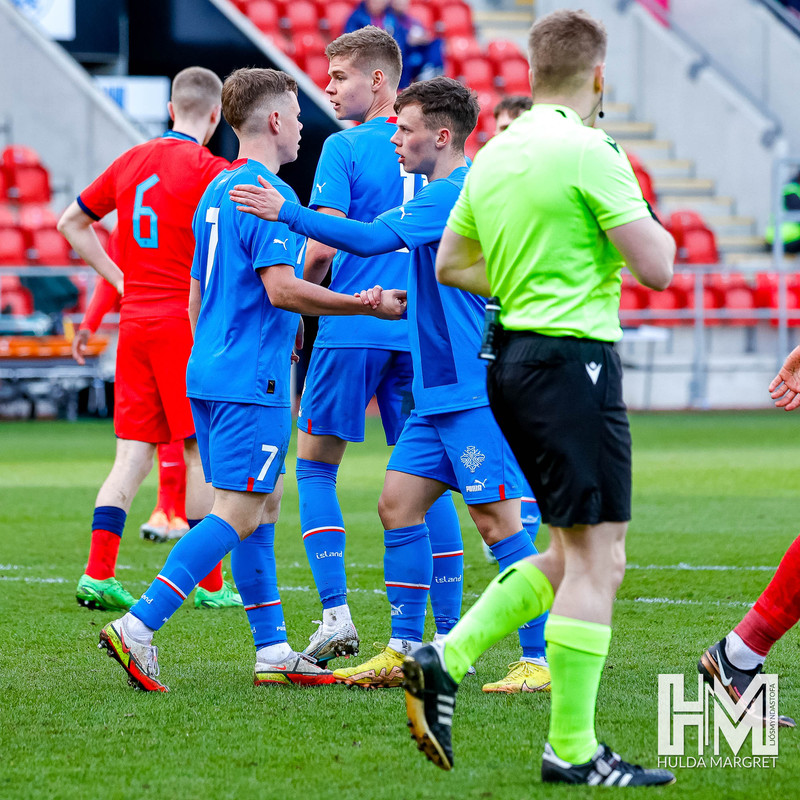 Myndaveisla: U19 vann England