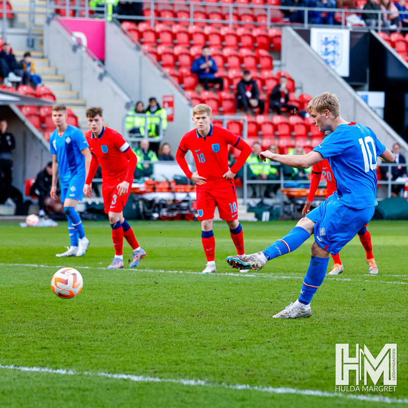 Myndaveisla: U19 vann England