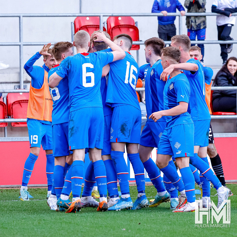 U19 karla er á leið á EM