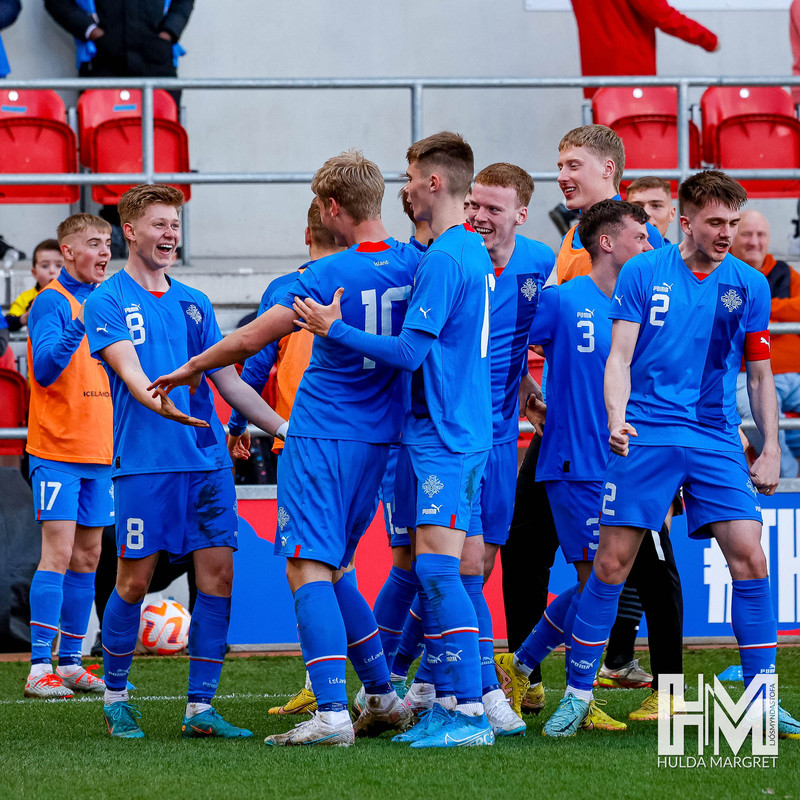 Myndaveisla: U19 vann England
