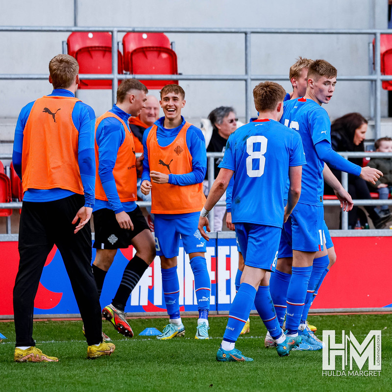 Myndaveisla: U19 vann England