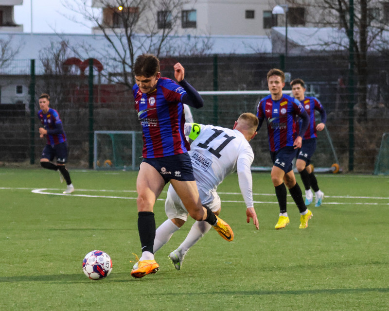 Myndaveisla: KR skoraði fimm á Leikni