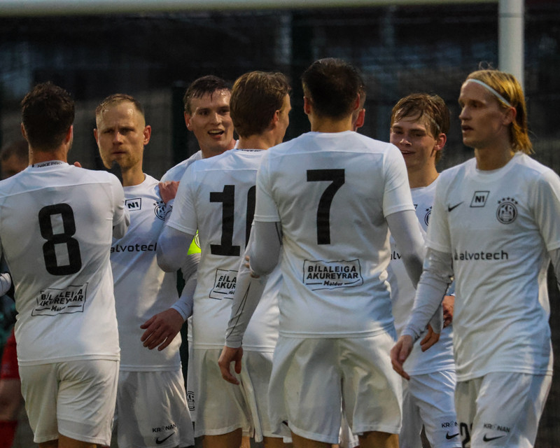 Myndaveisla: KR skoraði fimm á Leikni