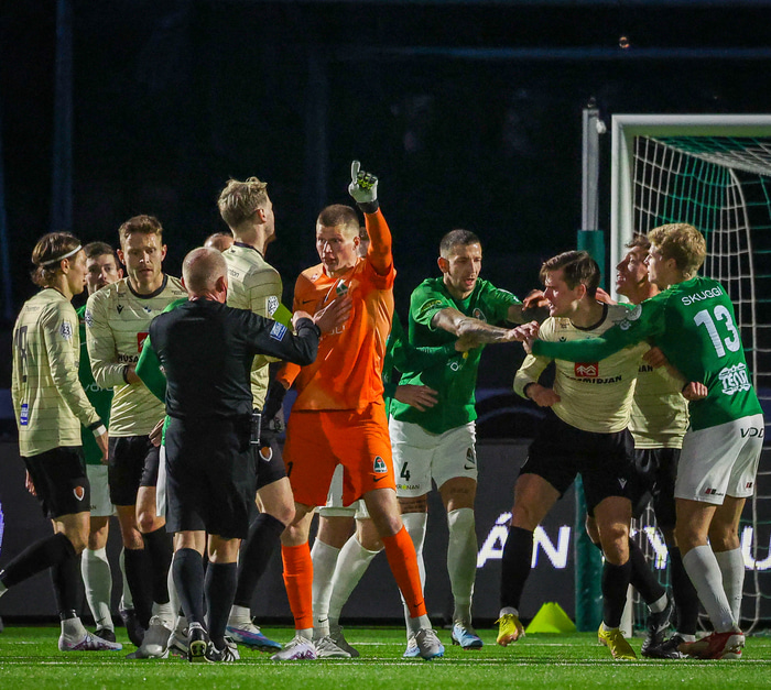 Menn finna leiðir til að ná í úrslit hvort sem þeir spila vel eða illa