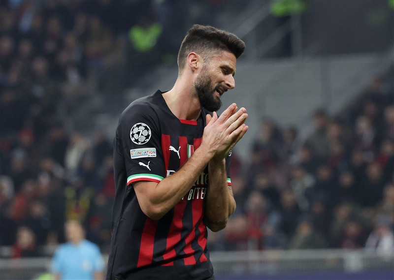 Giroud búinn að skrifa undir (Staðfest)