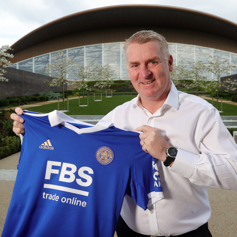 Dean Smith stýrir Leicester út tímabilið (Staðfest)