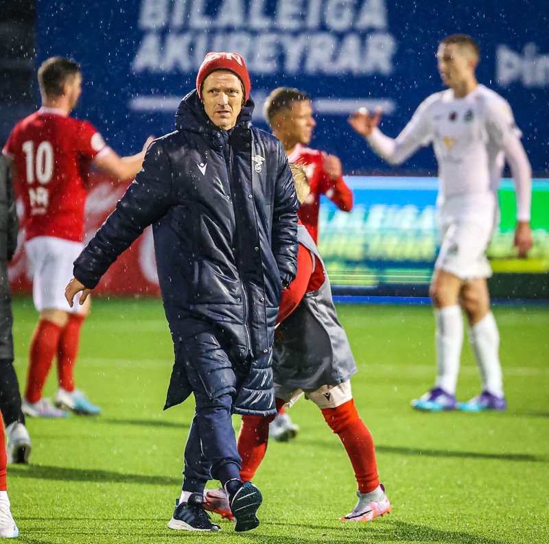Arnar kom, sá og sigraði á sínum gamla heimavelli.