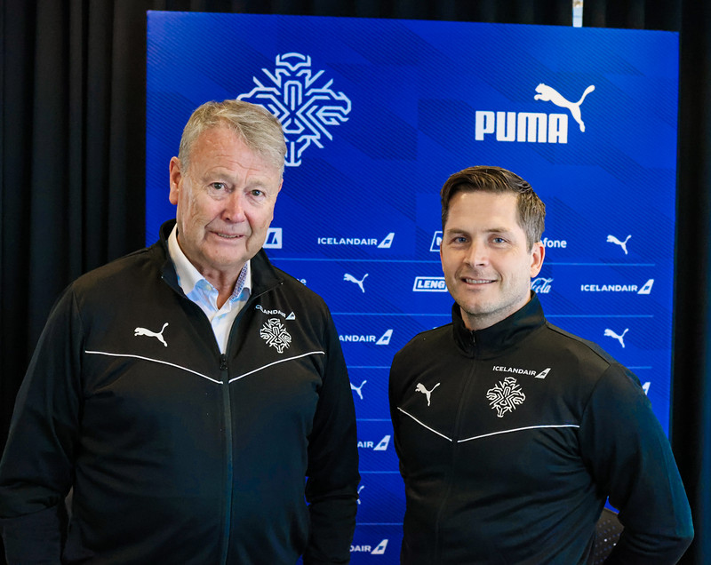 Age Hareide og Jóhannes Karl Guðjónsson.