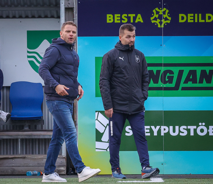 ,,Ég hef mikla trú á Jökli og okkar samstarf hefur verið mjög gott. Hann er mikill fótboltahugsuður og góður í öllum þáttum fótboltans.''